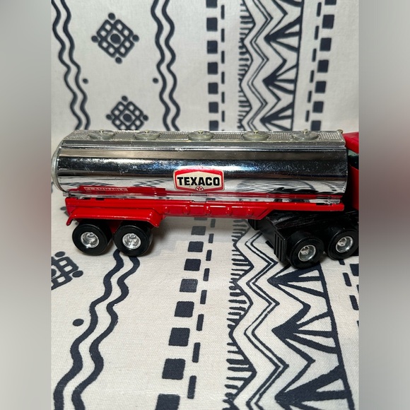 Used Buddy L Plastic Texaco Tractor Trailer Fuel Tanker  1980’s - Picture 4 of 9